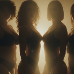 Der_Verbotene_Abend_Im_Bordell_Erotische_Sexgeschichte_4_Frauen_in_Unterwäsche